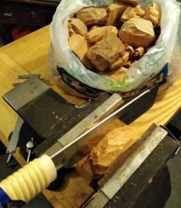 caja de madera de cedro con imán