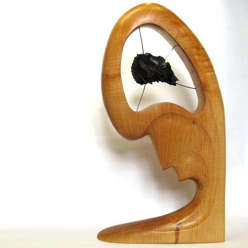 escultura orgánica de madera de arce