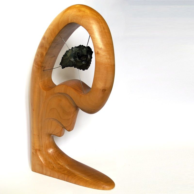 escultura orgánica de madera de arce
